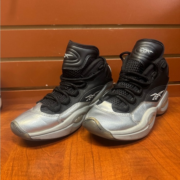 Reebok Black Athletic Shoes - Picture 3 of 13